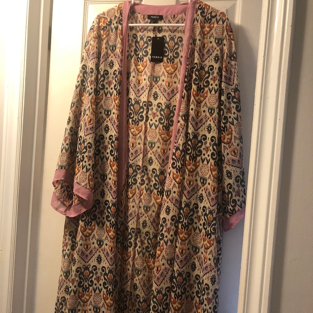 NWT⭐️Torrid Kimono